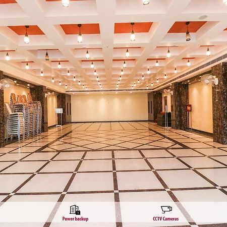 Oyo Flagship 69860 Mastana Palace Varanasi Exterior foto