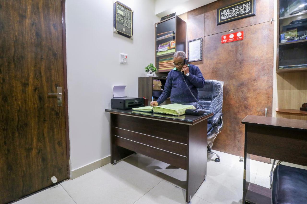 Oyo Flagship 69860 Mastana Palace Varanasi Exterior foto